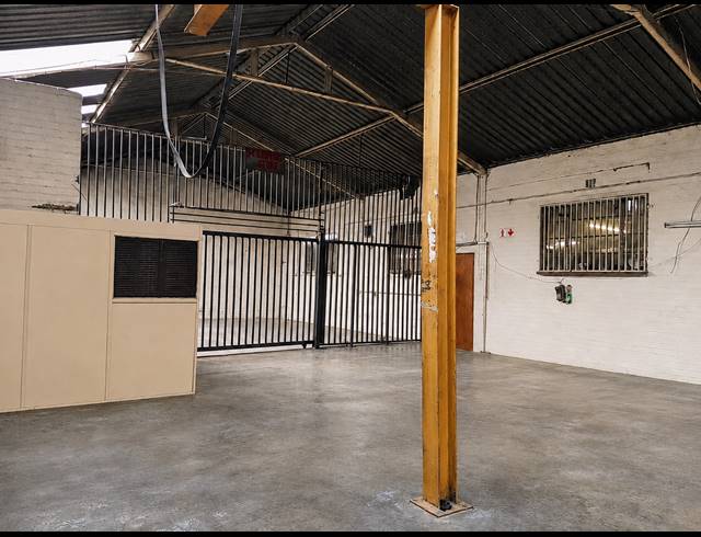 M² BUILDING TO LET IN BOOYSENS